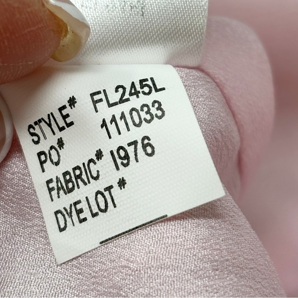 FOREST LILY Women’s Pink Short Sleeve Tweed Dress Fringe Hem Lined Lurex Size 4 - Picture 10 of 10